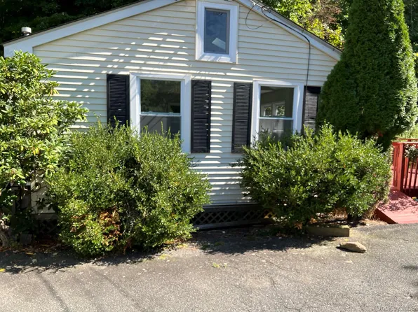 418 Christian Herald Rd, Valley Cottage, NY
