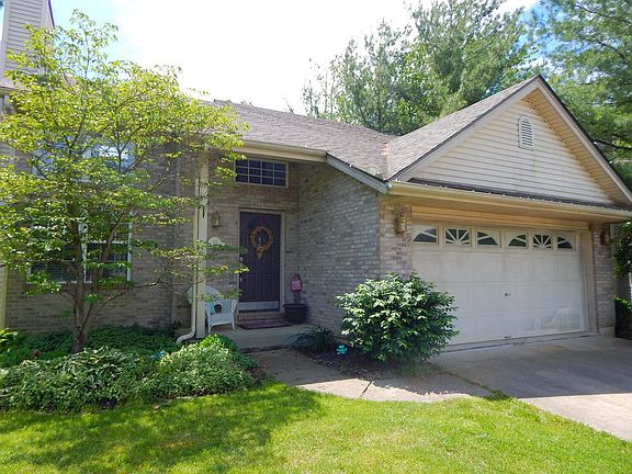 2nd image of 111 Cross Creek Ln