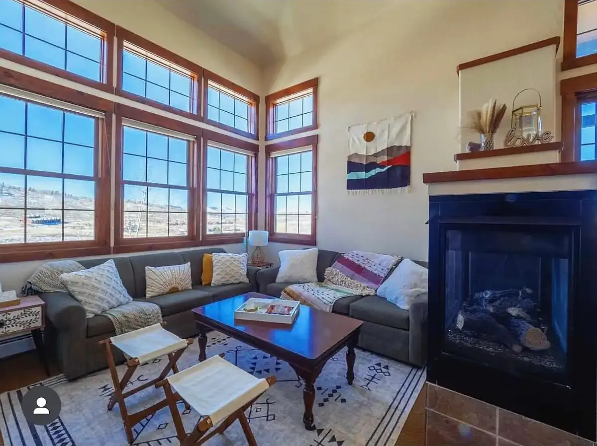 2 bed, 1257 sqft, $3,200 — Photo 2