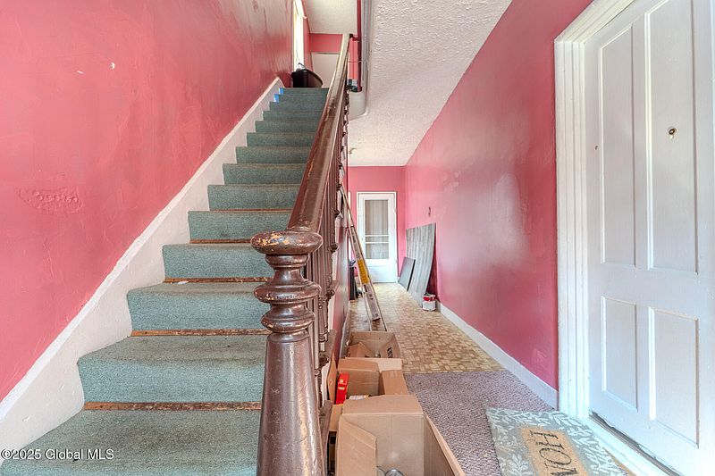4th image of 15 N Mohawk Street