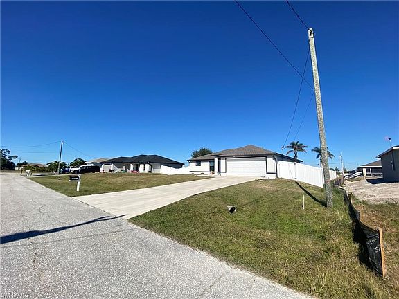 3rd image of 419 NW 18th TER