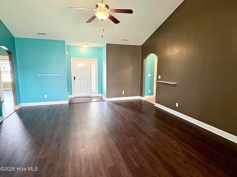 311 Aquamarine Cir — Photo 9