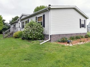 7901 E 3000 North Rd, Cornell, IL 61319