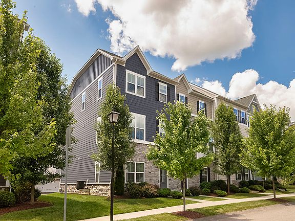 2nd image of 3014 Mahican Cir