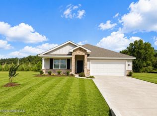 114 Strawberry Dr, Lucedale, MS 39452