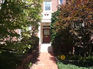82 Monmouth St, Brookline, MA 02446
