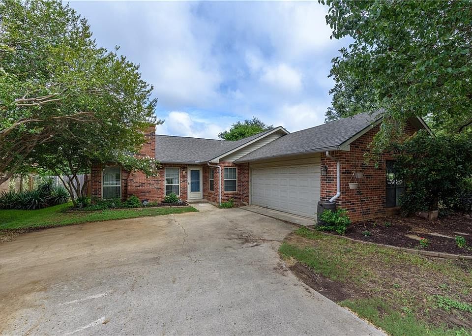 1st image of 3627 Wessex Ct