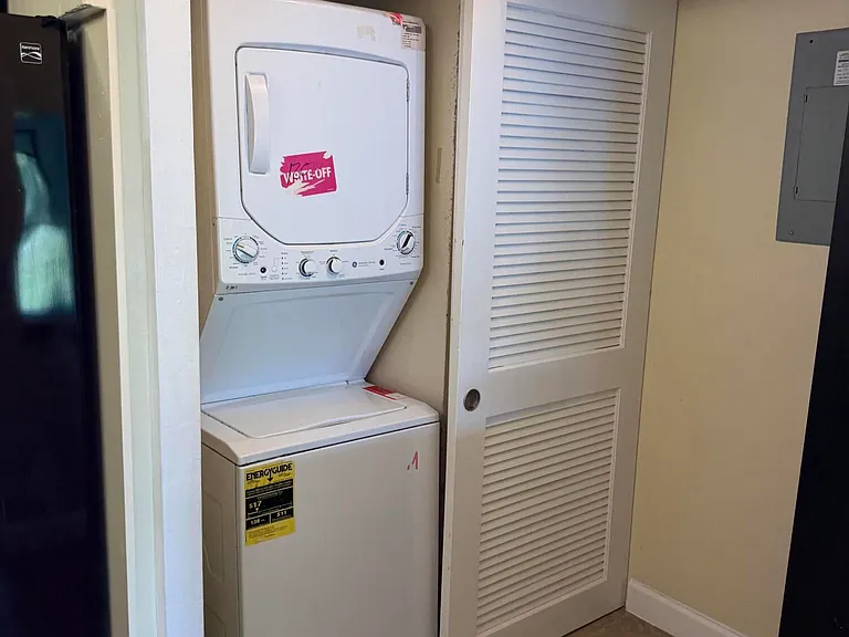 726 Sunny Pine Way #B2 — Photo 17