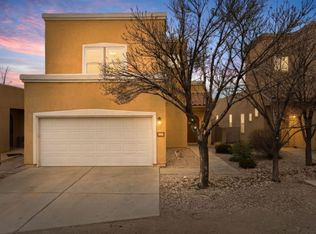 3743 Candelarias Ln NW, Albuquerque, NM 87107