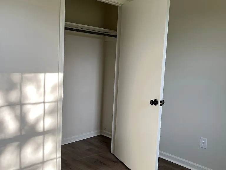 820 Smith Ave — Photo 17