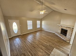 3217 N 6th St, Ocean Springs, MS 39564