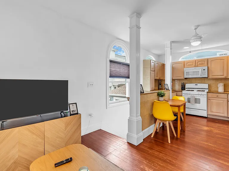 606 5th Ave #BACK HOUSE — Photo 7