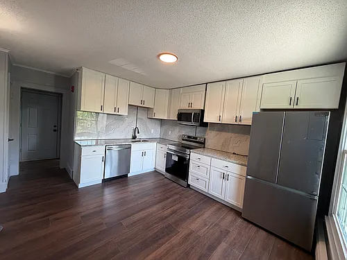 196 Woodland St #1 Photo 1