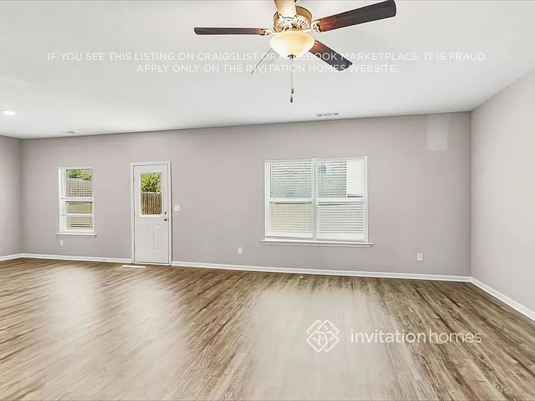 439 Vermeer Ct — Photo 6