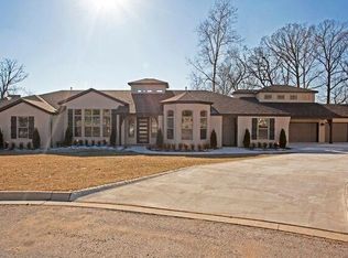 8 S Tudor Ln, Rogers, AR 72756