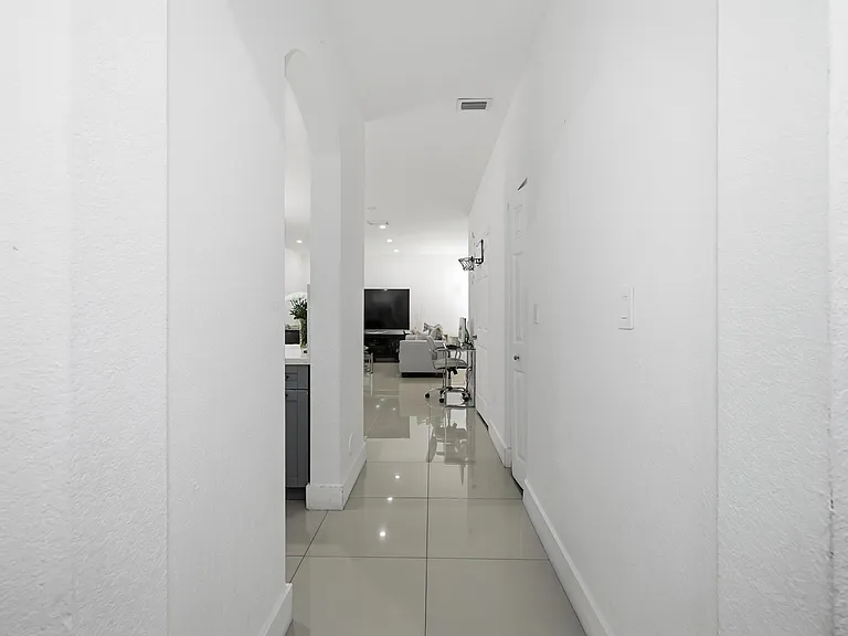 14030 SW 49th St #10 — Photo 16