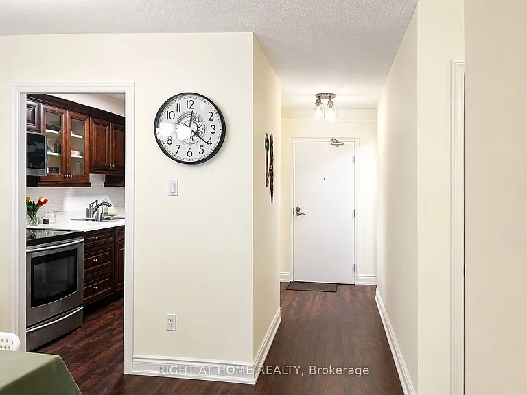 1359 White Oaks Blvd #1103 — Photo 5