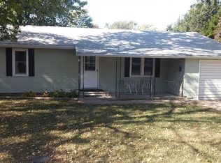 315 N Hassebroek St, Riley, KS 66531