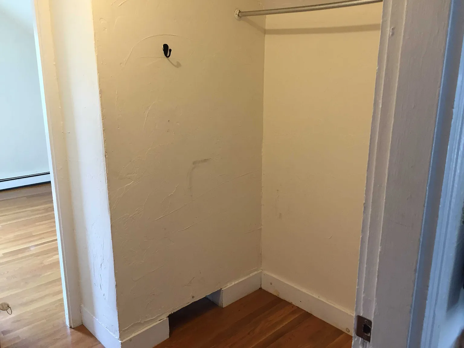 2 bed, $2,700 — Photo 4