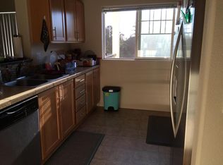590 NW Lost Springs Ter, Portland, OR 97229