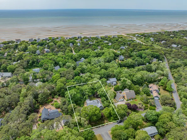 65 Pilgrims Path, Eastham, MA 02642