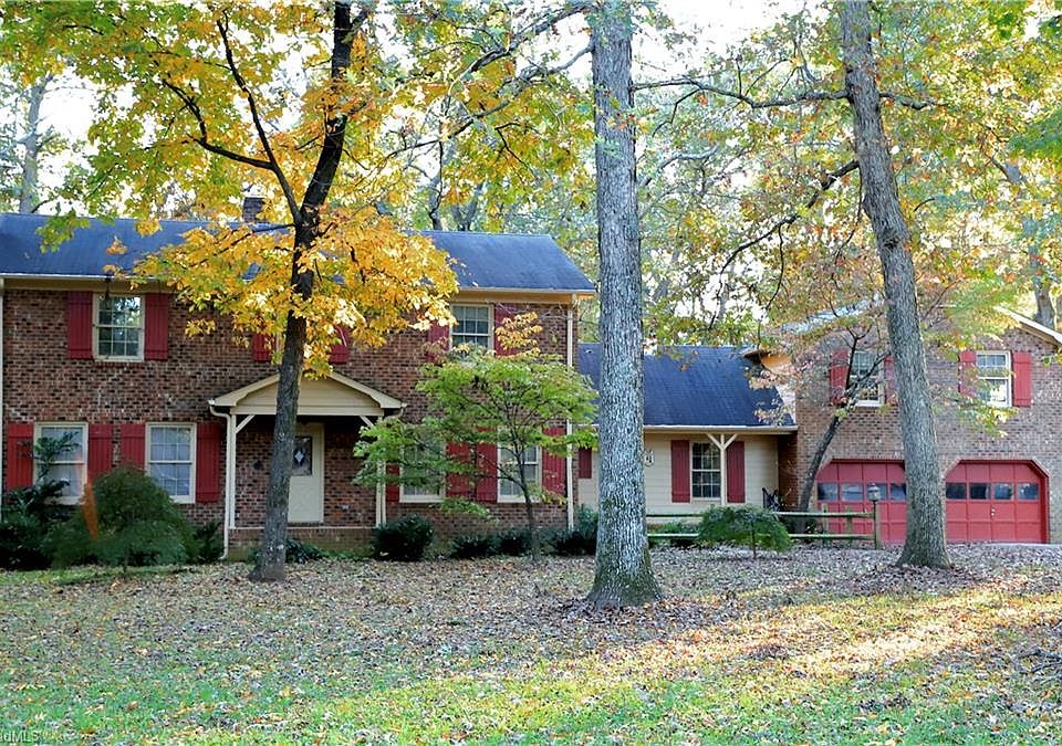 1st image of 4604 Forest Village Dr