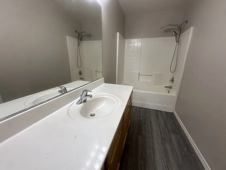 3285 E Ford Ave — Photo 29