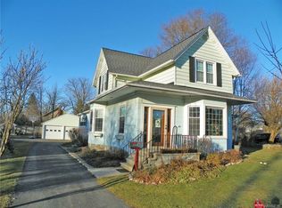 10810 Bodine Rd, Clarence, NY 14031