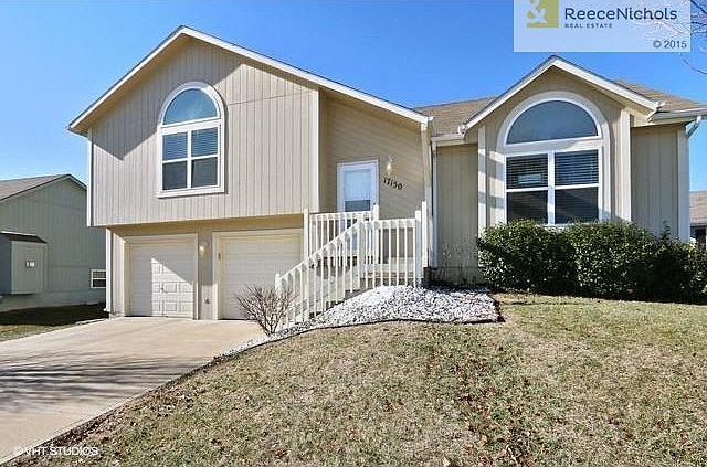 Front to back split with open floor plan and lots of windows to stay light and bright.