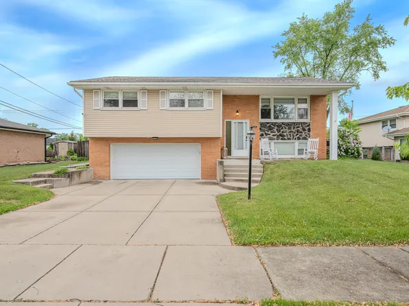 8106 W 89th Pl, Hickory Hills, IL 60457