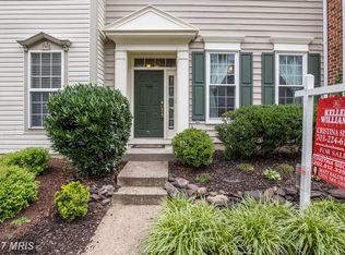 25479 Flynn Ln, Chantilly, VA 20152