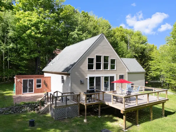 8 Deer Run, Wilmington, VT 05363