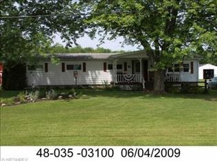 5093 N Park Ave, Bristolville, OH 44402