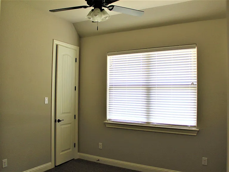 2404 Wills Way Dr — Photo 30