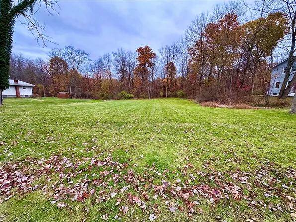 0 Lilac Dr, West Middlesex, PA 16159