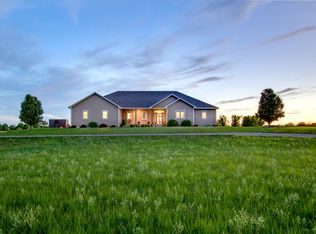 686 2441 Ave, Abilene, KS 67410