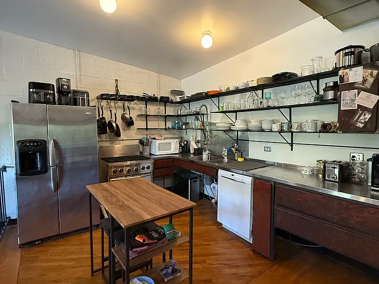 1111 W Randolph St #2 — Photo 7