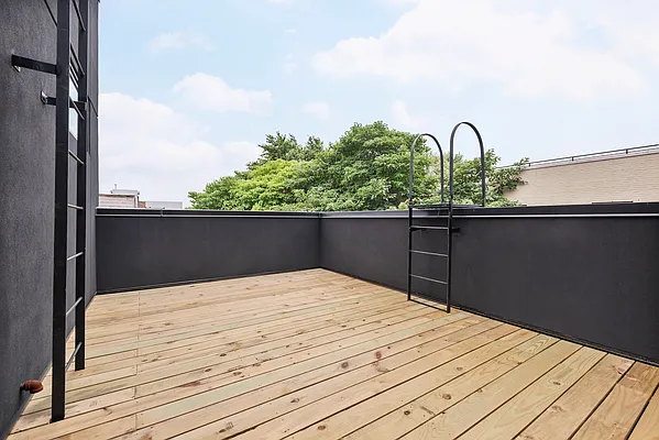 Rented by The Roebling Group | media 14