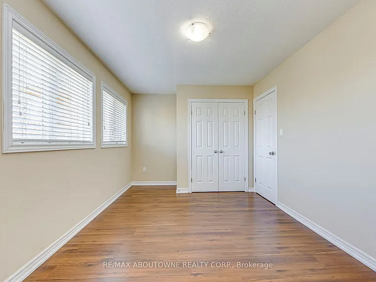 816 Roulston St — Photo 33