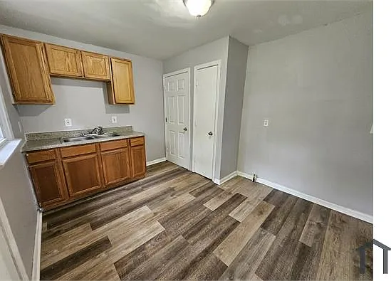 3522 E 9th Ave — Photo 12