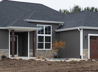 2841 Three Forks Rd, Belvidere, IL 61008