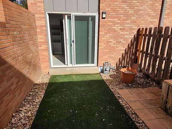 2nd image of 526 S Howes St APT 1