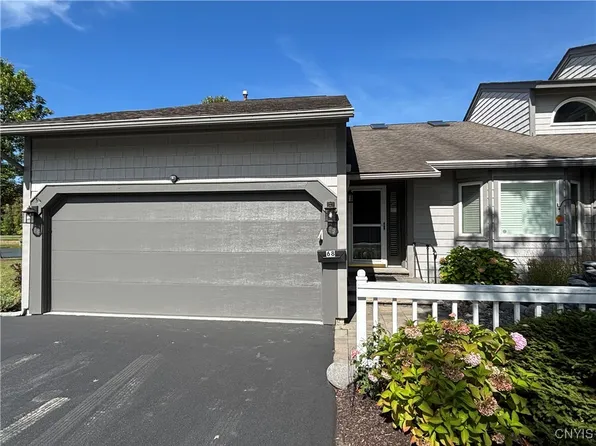 68 Midlake Cir, East Syracuse, NY 13057