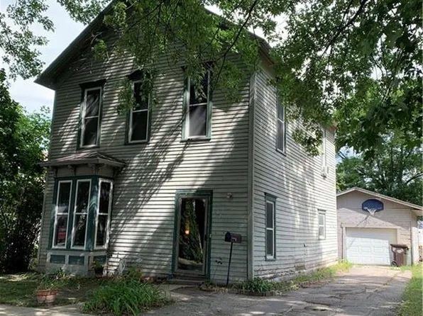 621 E Jefferson St, Winterset, IA 50273