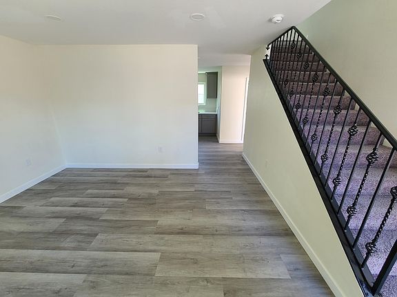 2nd image of 1282 N Turrill Ave