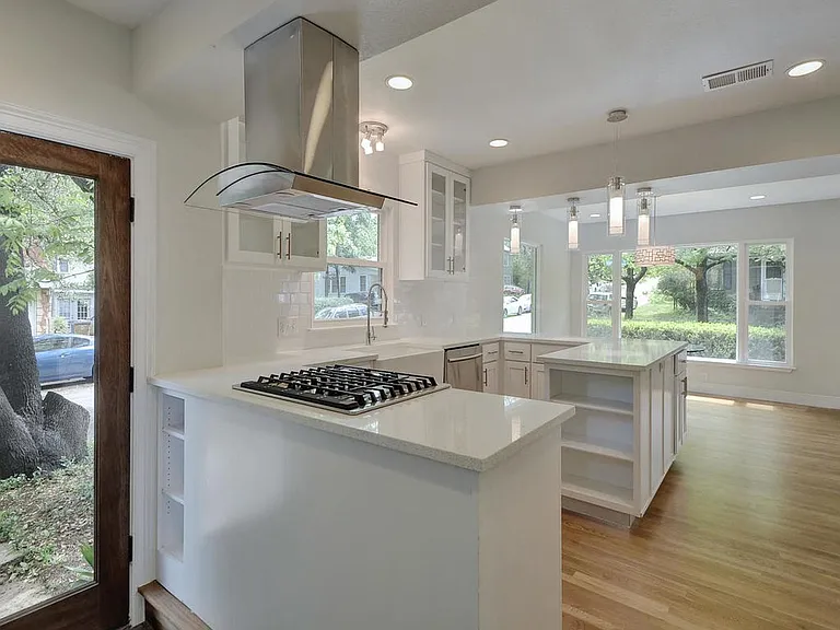 2914 Hampton Rd — Photo 10