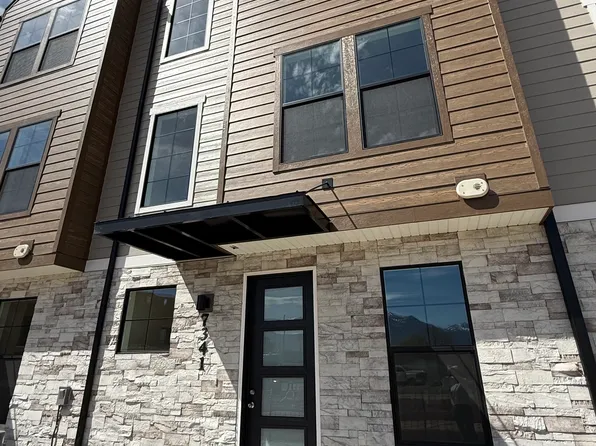 7341 S Seven Tree Ln #80, Midvale, UT 84047
