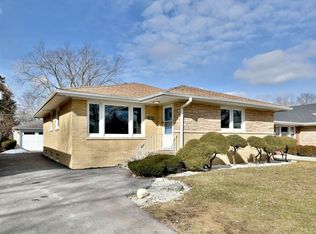 1242 Forest Rd, La Grange Park, IL 60526