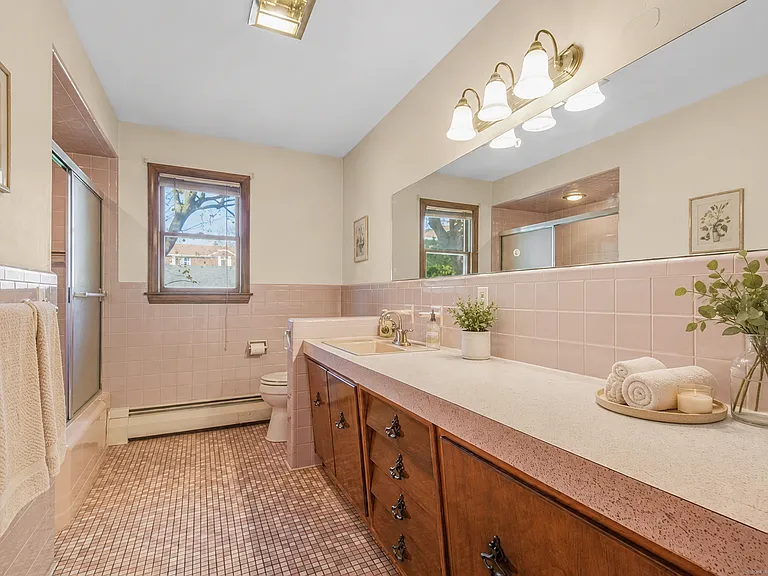 15 Plymouth St — Photo 19
