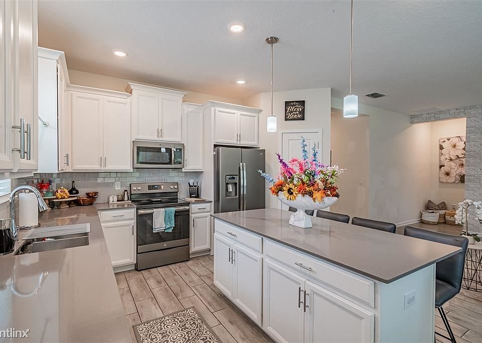 1st image of 868R Carmillion Ct